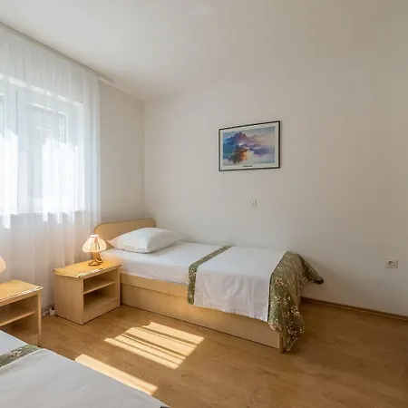 Bubi Apartamento Trogir
